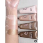 کرم LOREAL lumi glotion
